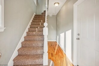 53 Portland Pl, Unit Apt. #1 in Montclair, NJ - Foto de edificio - Building Photo