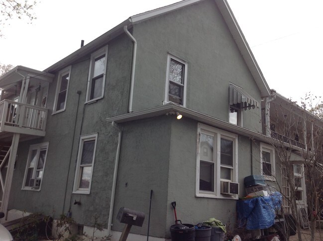 120 Main St in Franklin, NJ - Foto de edificio - Building Photo