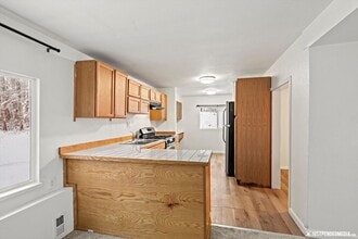 20513 Scenic Dr in Anchorage, AK - Building Photo - Building Photo