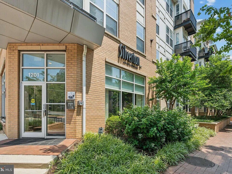 1201 E West Hwy, Unit 330 in Silver Spring, MD - Building Photo