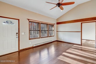 257 Frog Pond Rd in Little Egg Harbor Township, NJ - Building Photo - Building Photo