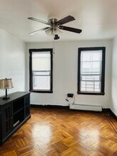 46 Spruce St in Jersey City, NJ - Building Photo - Building Photo