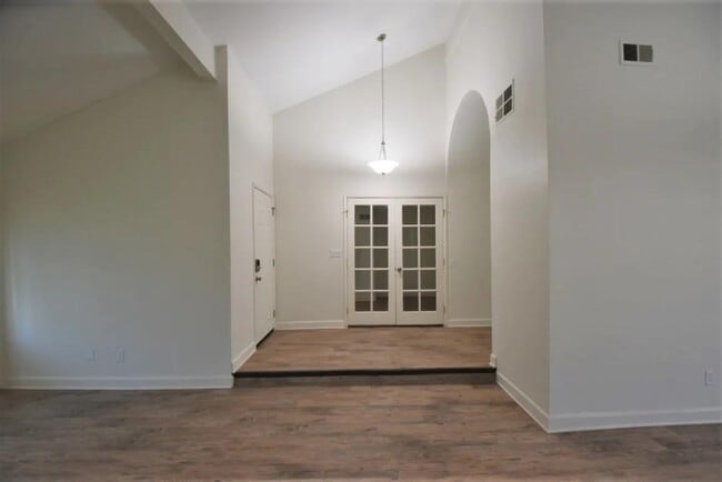 23303 Tristin Dr in Santa Clarita, CA - Building Photo - Building Photo