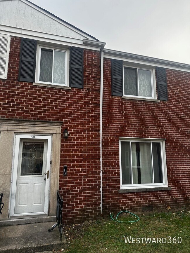 property at 7530 N Bell Ave