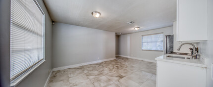 218 N D St in Lake Worth Beach, FL - Building Photo - Building Photo