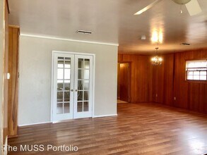 2403 30th St in Lubbock, TX - Foto de edificio - Building Photo