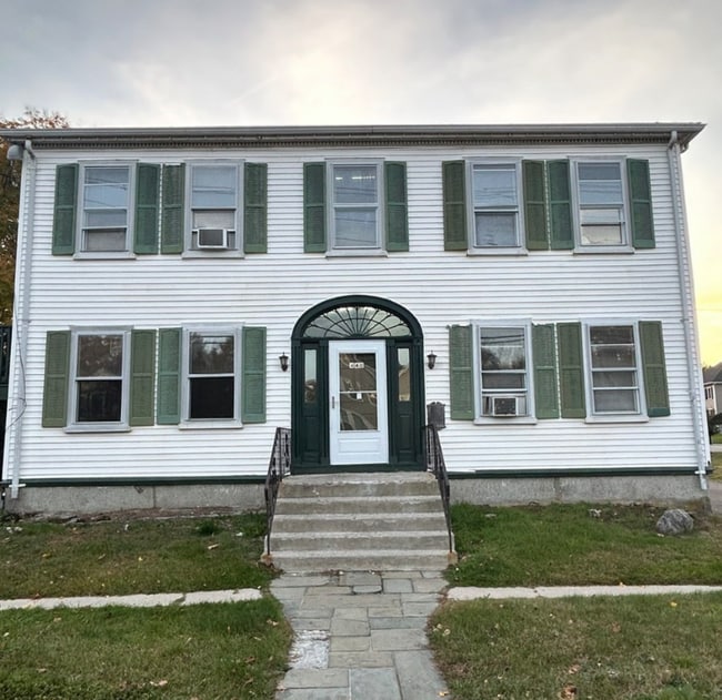 440 N Main St in Randolph, MA - Building Photo - Building Photo