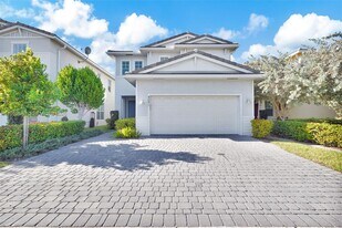 4091 Pelicano Way in Lighthouse Point, FL - Building Photo