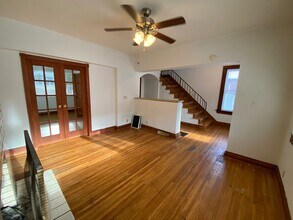 2205 Waldeck Ave in Columbus, OH - Foto de edificio - Building Photo