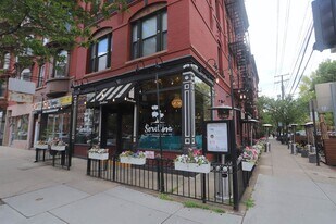 105 11th St in Hoboken, NJ - Building Photo