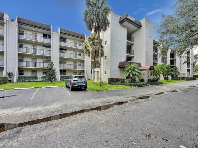 property at 9430 Poinciana Pl