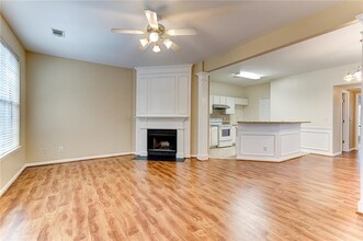4028 Oak Glenn Dr in Duluth, GA - Building Photo - Building Photo