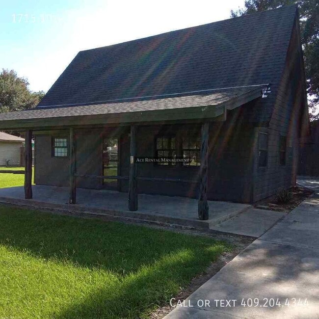 property at 1715 10th St