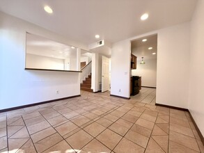 13825 Beaver St in Sylmar, CA - Building Photo - Building Photo