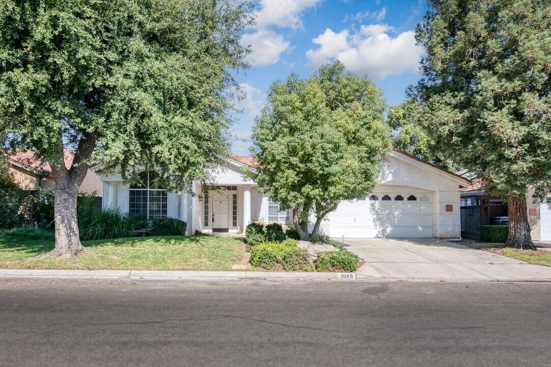1848 E Everglade Ave in Fresno, CA - Building Photo