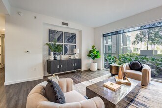 3798 Greenbriar Dr in Houston, TX - Building Photo - Building Photo