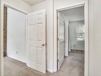 302 Wildmarsh Rd photo'