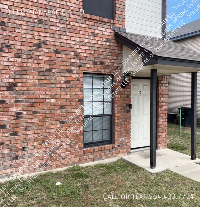 property at 1111 Shanarae Cir