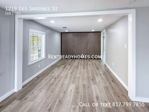 1219 Des Jardines St in Houston, TX - Building Photo - Building Photo