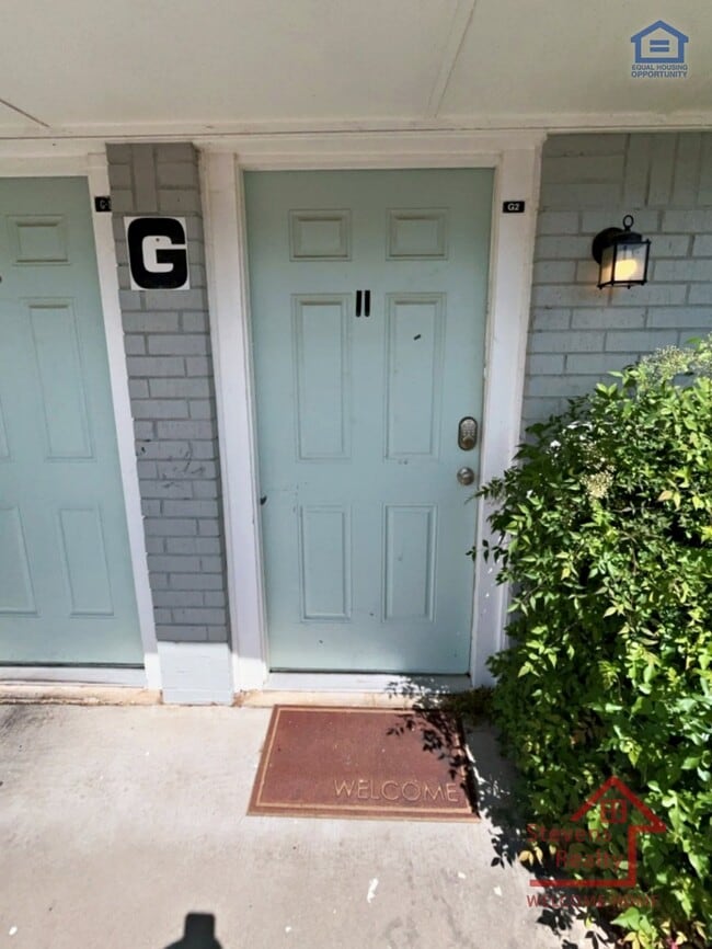 2111 NW Lindy Ave in Lawton, OK - Foto de edificio - Building Photo