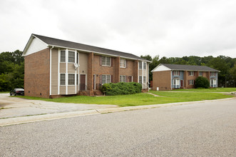 11-57 Edgefield Ln NW in Covington, GA - Foto de edificio - Building Photo