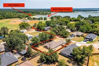 134 Dennis Dr in Azle, TX - Building Photo - Building Photo