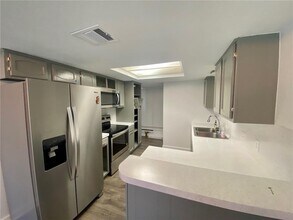 7264 Coronado Cir in Austin, TX - Building Photo - Building Photo