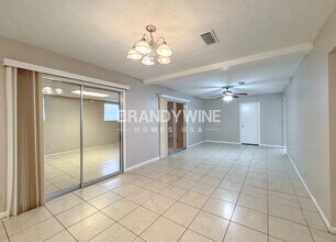 3916 Bogata Dr N in Jacksonville, FL - Building Photo - Building Photo