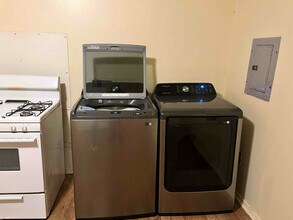 236 S Oklahoma Ave in Shawnee, OK - Foto de edificio - Building Photo