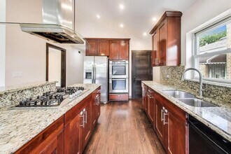 6544 N Albany Ave in Chicago, IL - Building Photo - Building Photo