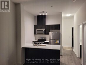 1936 Rymal Rd E in Hamilton, ON - Building Photo - Building Photo