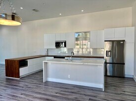 5865 NW 125th Ave in Coral Springs, FL - Building Photo