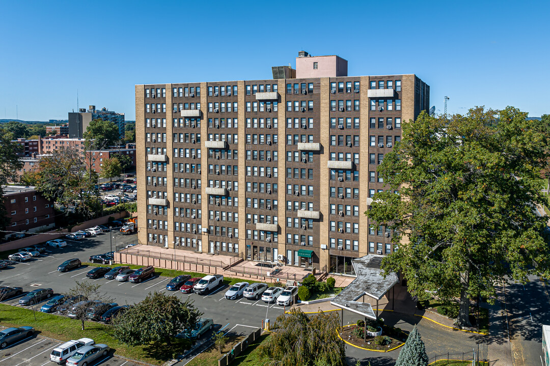 Park View Towers in Hartford, CT - Foto de edificio