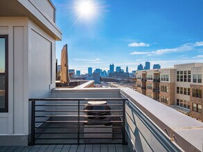 766 N 6th St in Columbus, OH - Foto de edificio - Building Photo