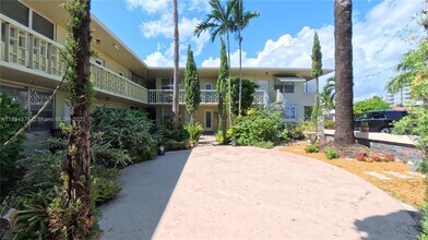 1720 Funston St in Hollywood, FL - Building Photo - Building Photo