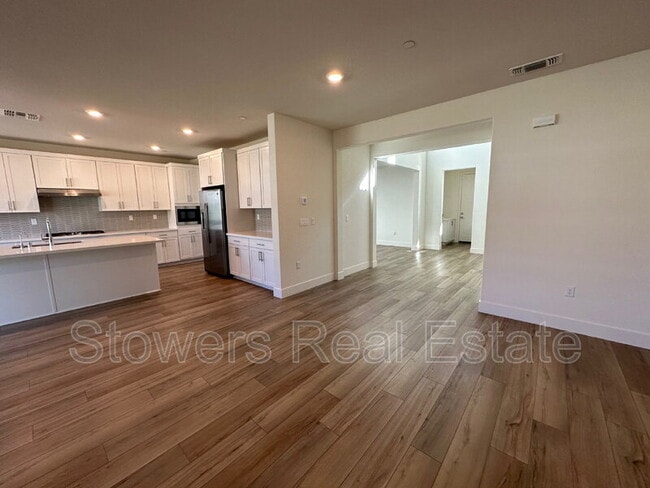6872 Seraphina Dr in Tracy, CA - Building Photo - Building Photo