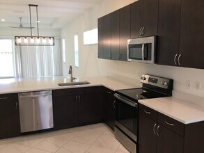 9177 SW Pepoli Way in Port St. Lucie, FL - Building Photo - Building Photo