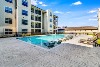 The Vincent Senior Living in Lafayette, LA - Foto de edificio - Building Photo