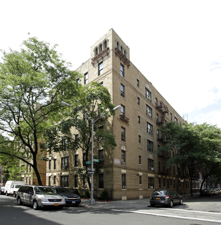 66 St Pauls Pl in Brooklyn, NY - Foto de edificio