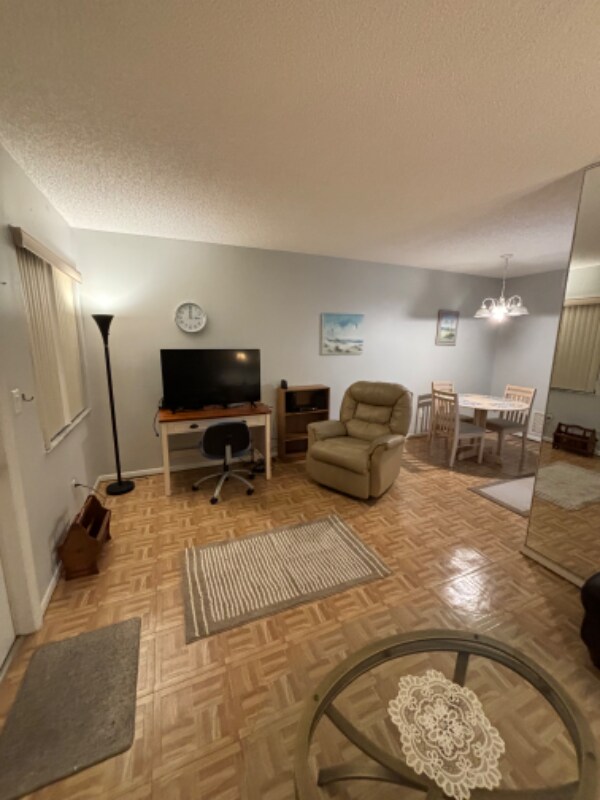 64 Woodland Dr-Unit -Unit 204 in Vero Beach, TX - Building Photo - Building Photo