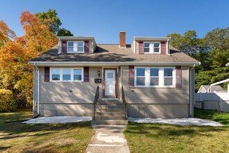 9 Home Ave, Unit 1 in Natick, MA - Building Photo - Building Photo