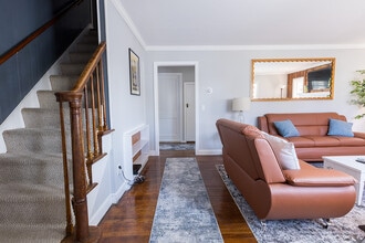 30 Florence Ave in Milford, CT - Building Photo - Building Photo