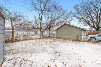 27151 Farringdon Ave in Euclid, OH - Building Photo - Building Photo