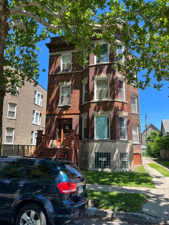 5625 S Princeton Ave in Chicago, IL - Building Photo
