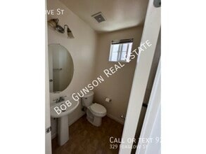 329 Foxglove St in Pittsburg, CA - Building Photo - Building Photo