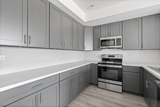 Eton View Apartments in Canoga Park, CA - Building Photo - Interior Photo