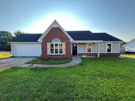 326 Willow Oak Dr in Harvest, AL - Building Photo