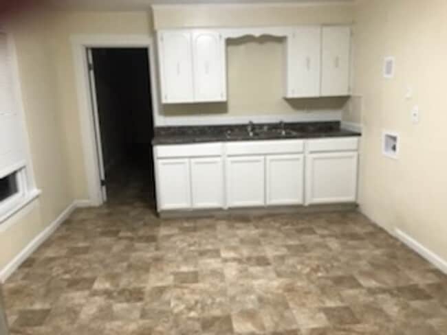 property at 2004 Franklin St