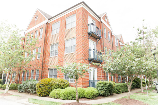 Styron Square Apartments in Newport News, VA - Building Photo - Building Photo