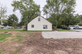 398 1/2 2nd St in Franklin, IN - Building Photo - Building Photo